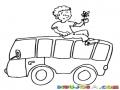Dibujo De Nino Con Una Flor Sentado Sobre Un Autobus Para Pintar Y Colorear