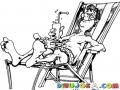 Dibujo De Hombre Descansando En Una Silla De Playa Para Pintar Y Colorear