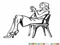 Dibujo+de+mujer+sentada+con+una+copa+de+vino+para+pintar+y+colorear
