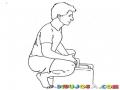 Dibujo De Hombre De Cuclillas Con Un Maletin En Sus Manos Para Colorear