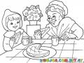 Colorear A Caperucita Con Su Abuelita Comiendo Pastel