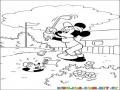 Colorear a Mickey mouse jugando golf