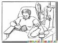 Dibujo De Hombre Enfermo Hospitalizado Leyendo La Biblia Para Pintar Y Colorear