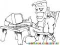 Dibujo De Frankenstein Con Una Computadora Navegando Por Internet Para Colorear Y Pintar