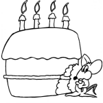 Dibujo para colorear Dibujo De Raton Comiendo Pastel De Cumpleanos Con 4 Velitas Para Pintar Y Colorear